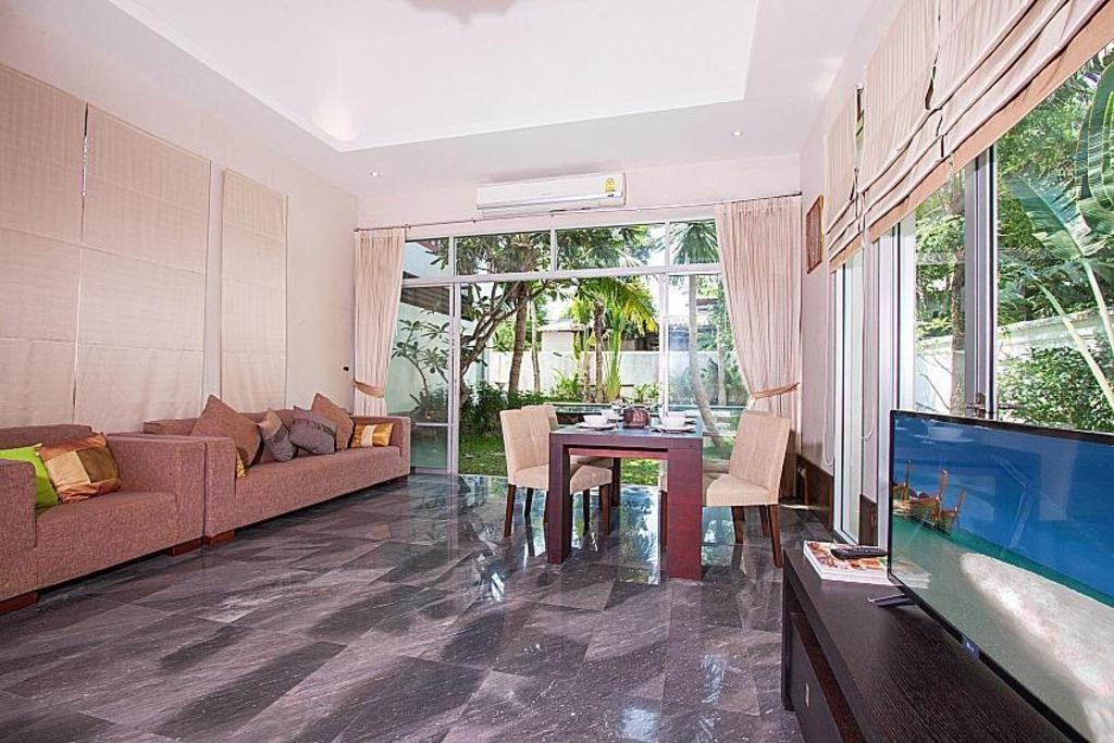 Villa Baan Mork NakaraB 4Bed PoolVilla In Pattayadiningdining Image 11