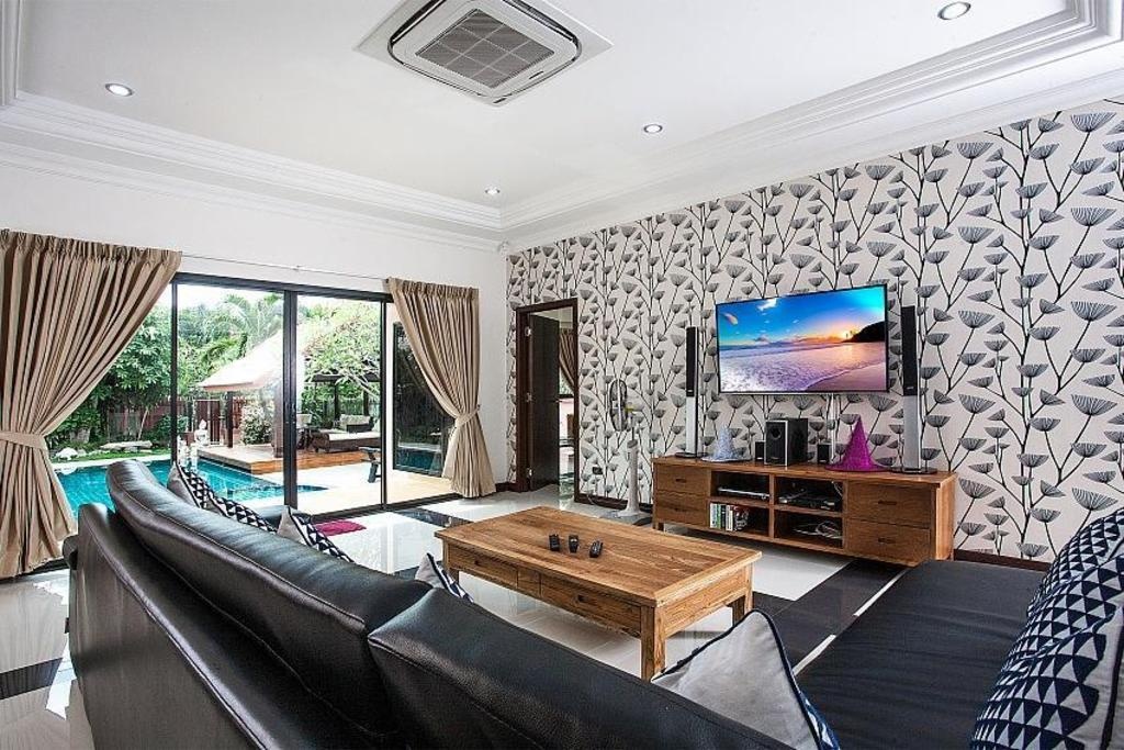 Villa Baan Chatmanee 5BR PoolVilla Jomtien Pattayaroomsrooms Image 11