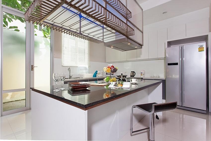 Villa Jomtien Waree9 6Bed PoolVilla In Na Pattaya Facilitiesgallery Image 2 2