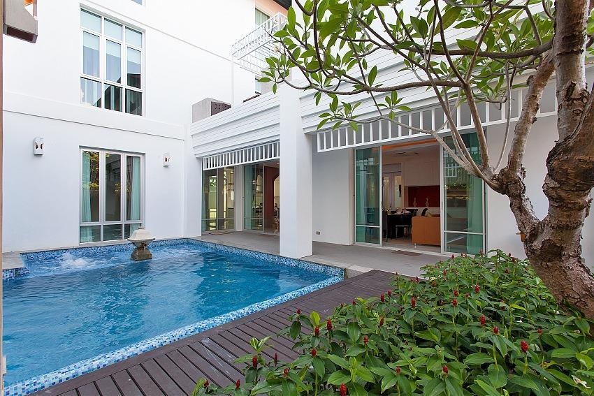 Villa Jomtien Waree9 6Bed PoolVilla In Na Pattaya Facilitiesgallery Image 4 4