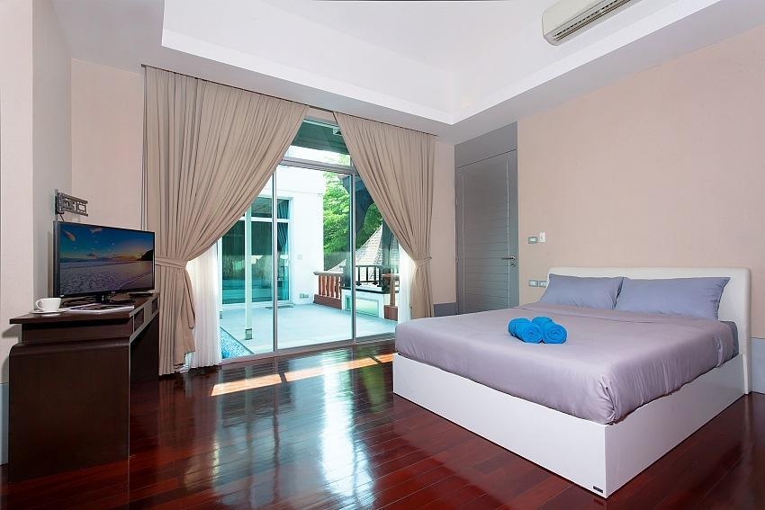 Villa Jomtien Waree9 6Bed PoolVilla In Na Pattaya Roomsgallery Image 6 6