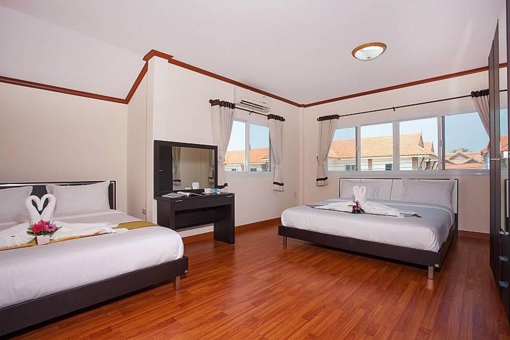 Villa Timberland Lanna Villa 402 4 Bedsroomsrooms Image 11