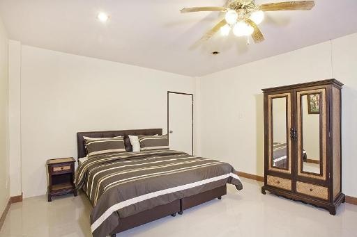 Villa Patiharn 7BR Pool And Games Room Pattayaroomsrooms Image 55