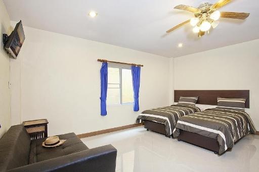Villa Patiharn 7BR Pool And Games Room Pattayaroomsrooms Image 66