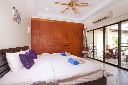 Villa Majestic 40 2 Bed Pattaya Pool On Pratumnakroomsrooms Image 33
