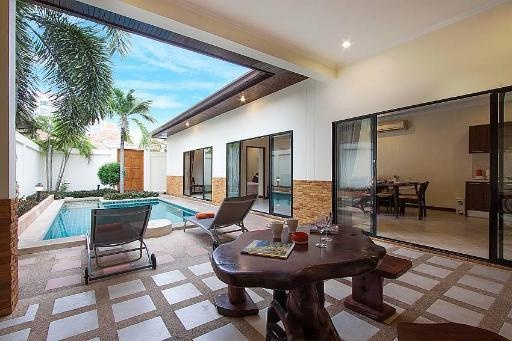 Villa Majestic 41 Modern 2 BR In Central Pattayapropertyviewspropertyviews Image 11