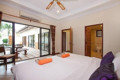 Villa Majestic 41 Modern 2 BR In Central Pattayaroomsrooms Image 11