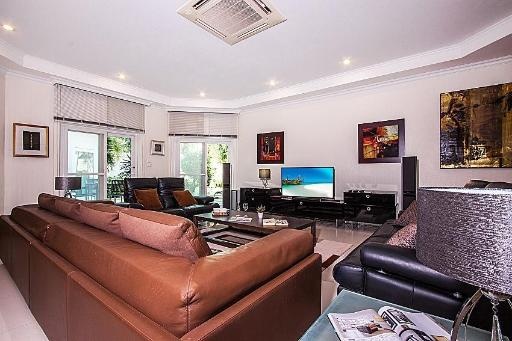 Villa Majestic63 3Bed PoolVilla Pratumnak Pattayaroomsrooms Image 88