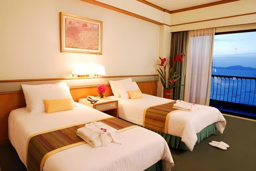 Cosy Beach Hotelroomsrooms Image 5050