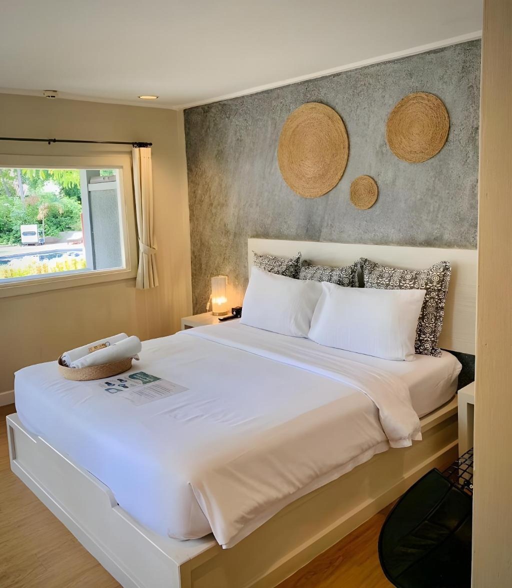 Lets Hyde Pattaya Resort Villasroomsrooms Image 99