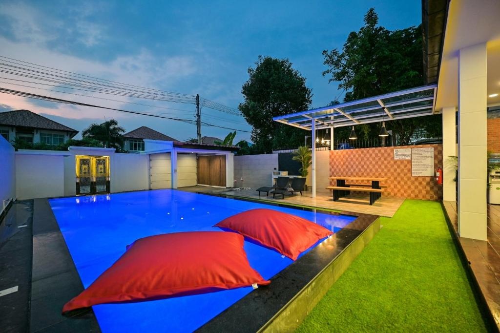 Exquisite 4bd 4 Bth Villa With Pool Central Pattayafacilitiesfacilities Image 77