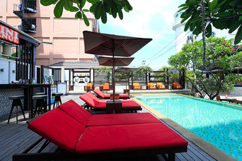Pattaya Sea View HotelfacilitiesBalconyterrace10