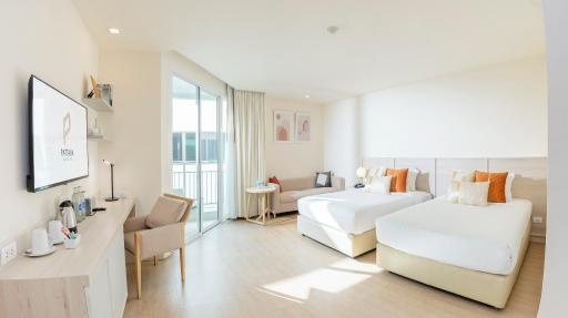 Pattaya Sea View HotelroomsDeluxe Twin City View5