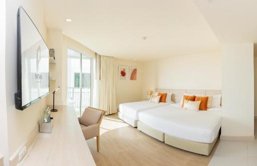 Pattaya Sea View HotelroomsFamily Suite City View13