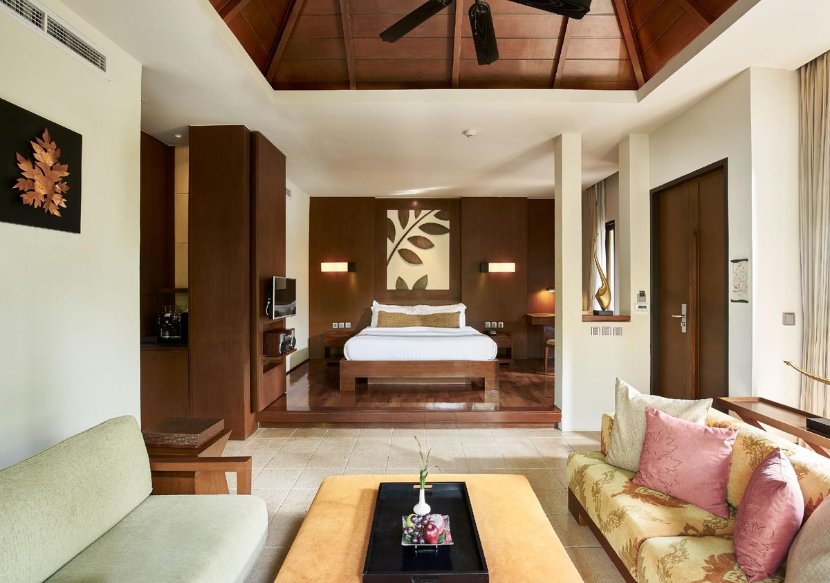 Sea Sand Sun Resort And Villas RoomsGarden Suite Suite 1 King Whirlpool Room Plan 13