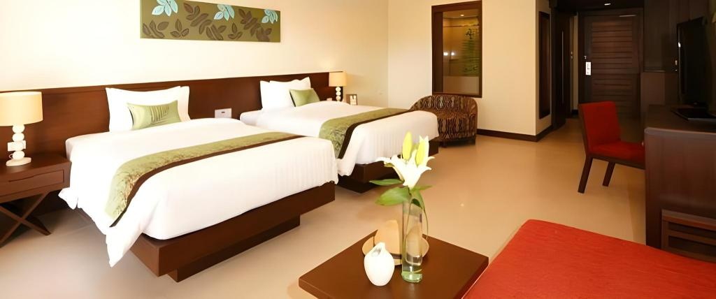 The Heritage Pattaya Beach Resortroomsrooms Image 1010