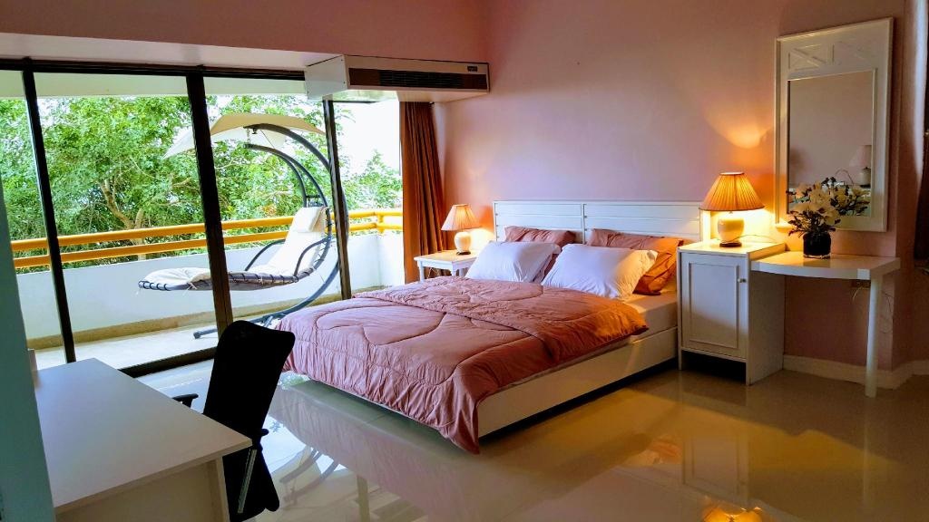 Sunshine Beach Condotel By Komtanaroomsrooms Image 44