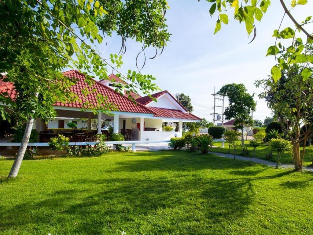 Lake Villa ResortfacilitiesGarden11