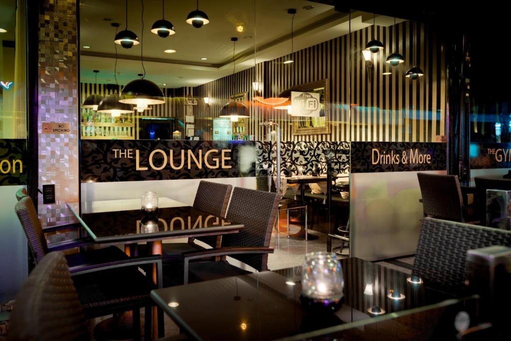 Ambiance Pattaya HotelfacilitiesBarlounge4