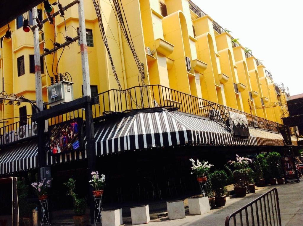 Ambiance Pattaya HotelpropertyviewsEntrance4