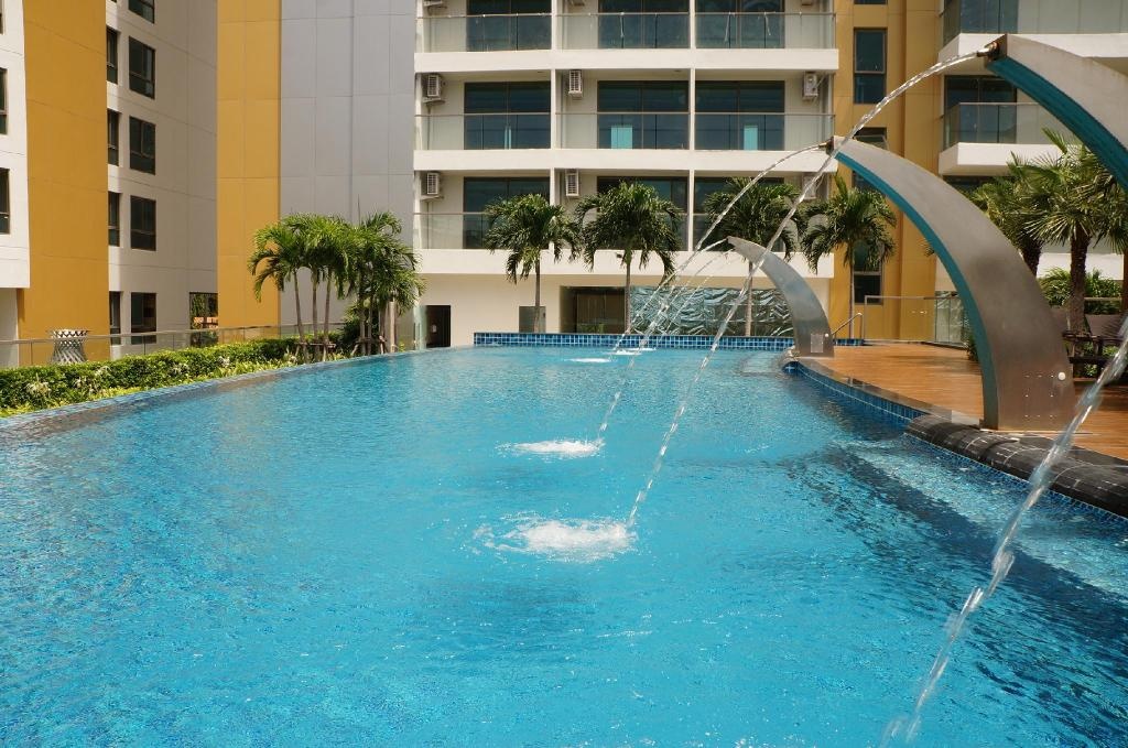 SEA VIEW Large 1 Bedroom In The Peak TowerfacilitiesSwimming Pool Outdoor1