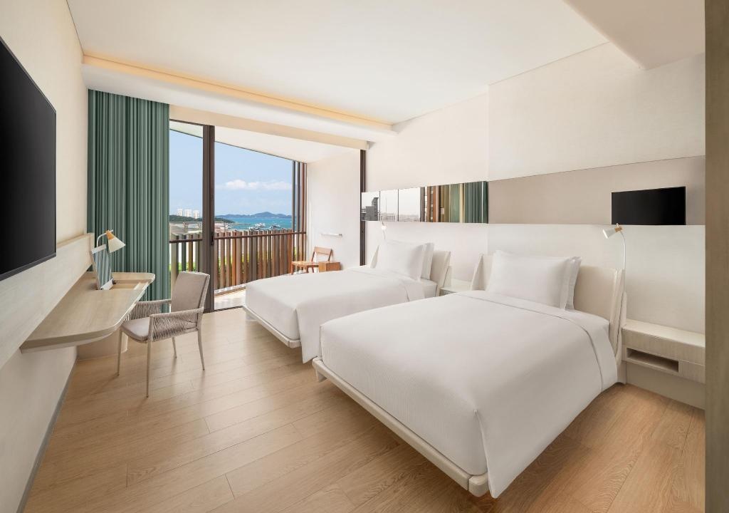 Hilton Pattayarooms2 Bedroom Apartment Bed2