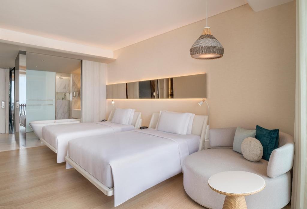 Hilton PattayaroomsTwin Deluxe Ocean View Plus Bed19