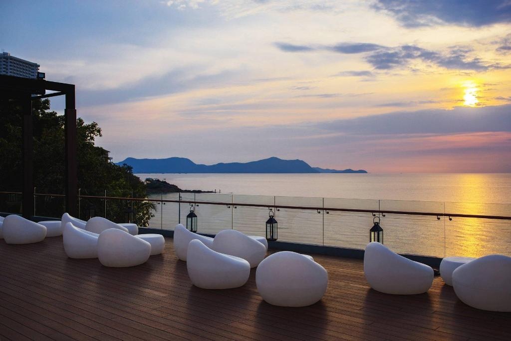 Renaissance Pattaya Resort SpafacilitiesBar85
