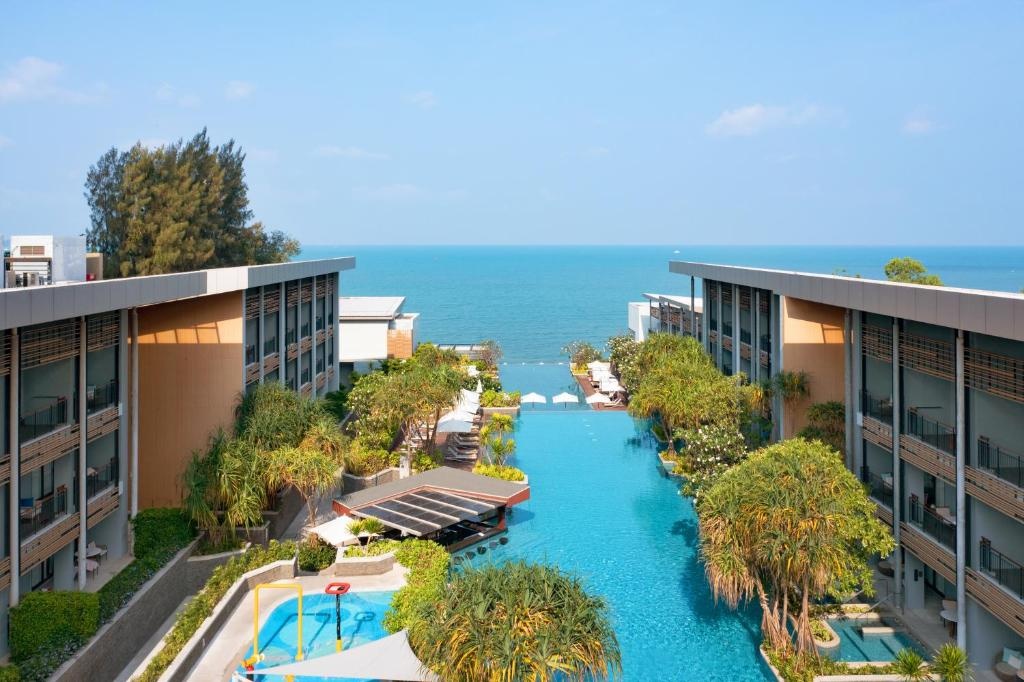 Renaissance Pattaya Resort SpapropertyviewsExterior View3