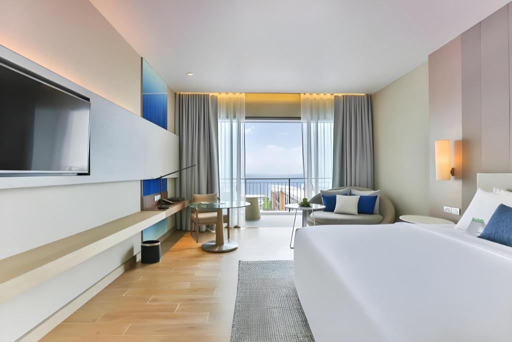Renaissance Pattaya Resort Sparoomsrooms Image 77