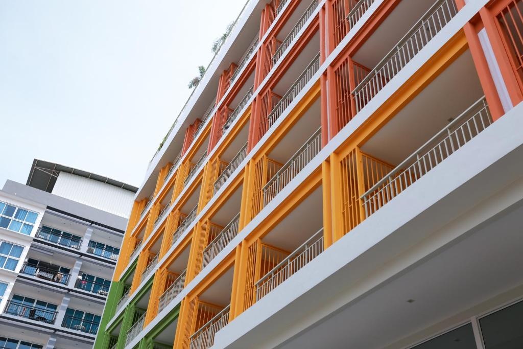 The Whisper HotelpropertyviewsEntrance5
