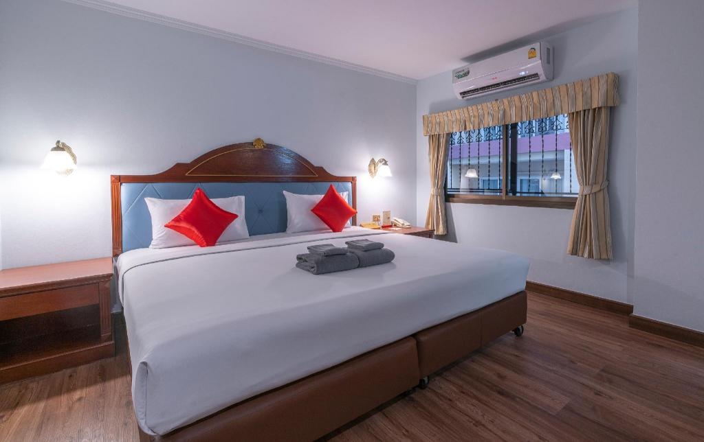Sabai InnroomsStandard Bed7