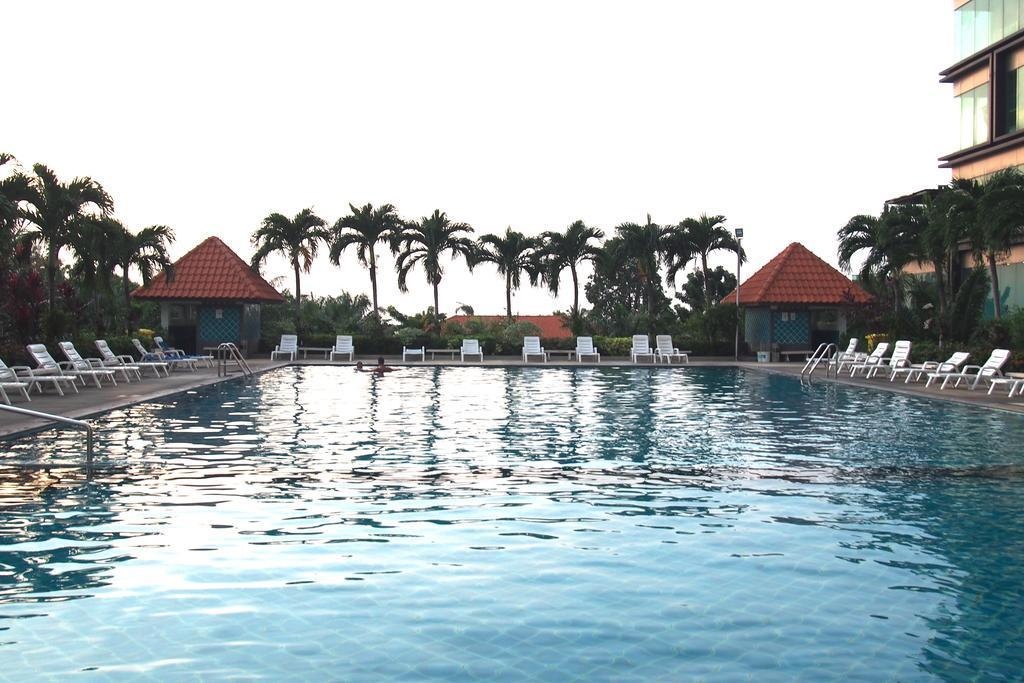 View Talay 6 MarkfacilitiesPoolside Bar9