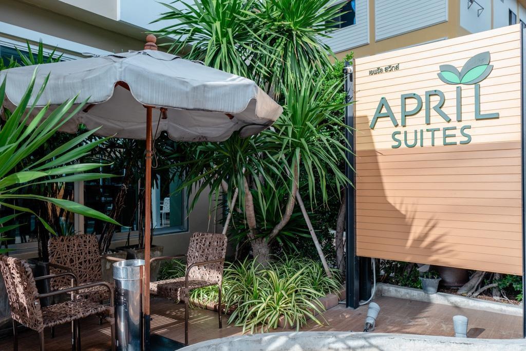 April Suites PattayafacilitiesSmoking Area5
