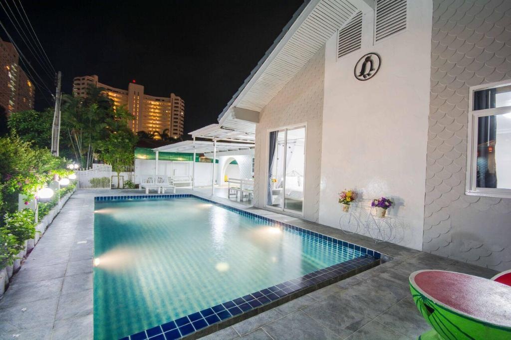 Cozy Pool Villa With Private PoolPattaya 5bedsfacilitiesFacilities10