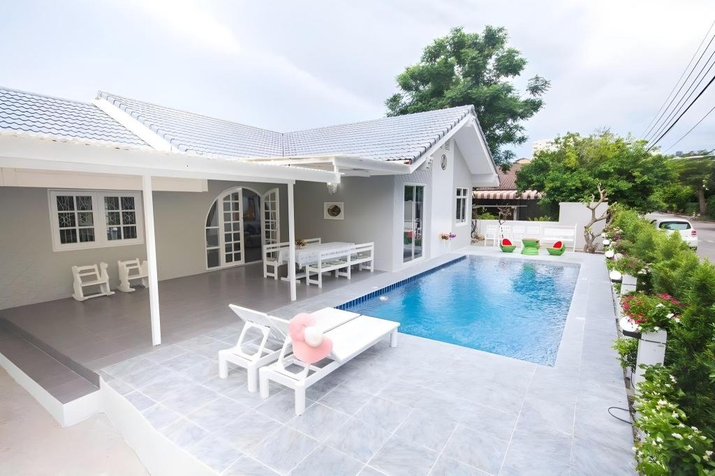 Cozy Pool Villa With Private PoolPattaya 5bedsfacilitiesfacilities Image 1111