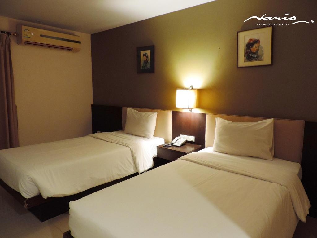 Naris Art HotelroomsTwin Beds Standard Room14