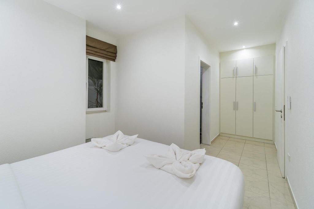 Luxury Pool Villa 52 4BR 8 10 PersonsfacilitiesBedroom17