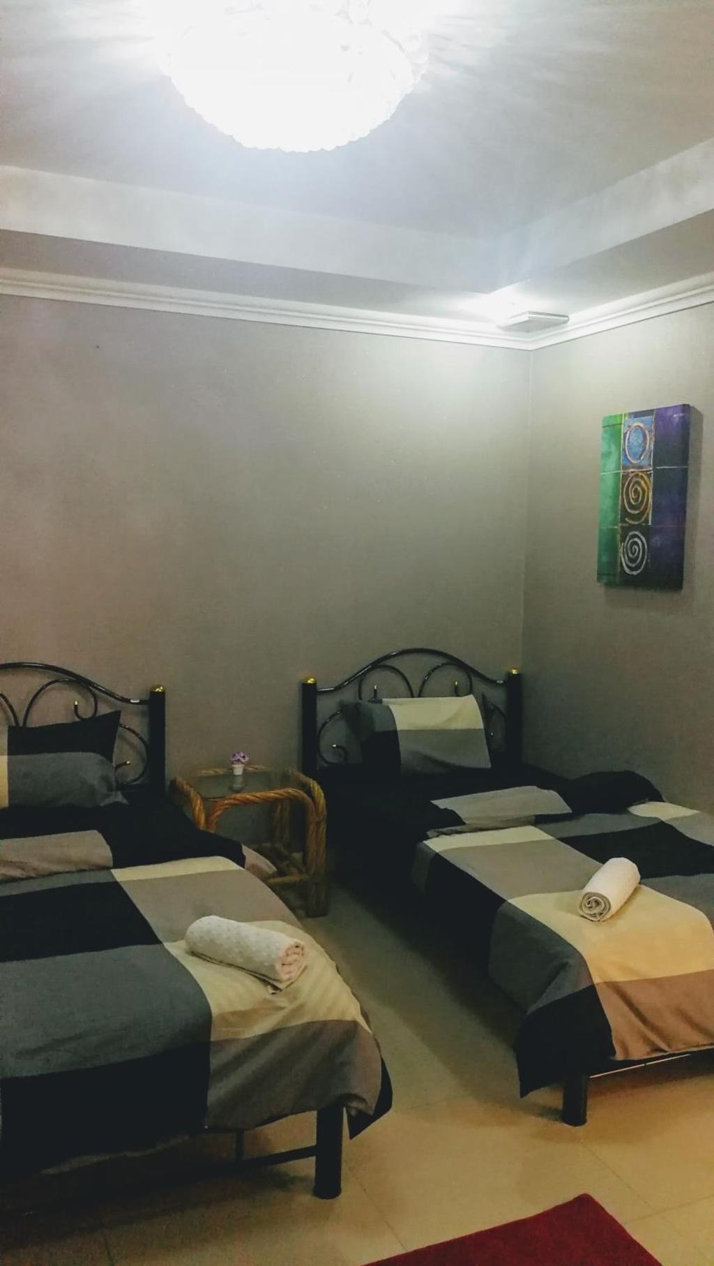 Hotler Co LtdroomsApartment For 8 People6