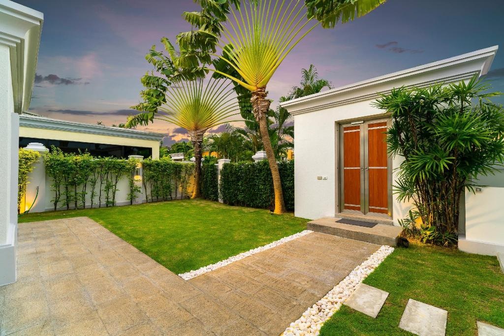 Luxury Pool Villa 608 4 BR 8 10 PersonsfacilitiesGarden30