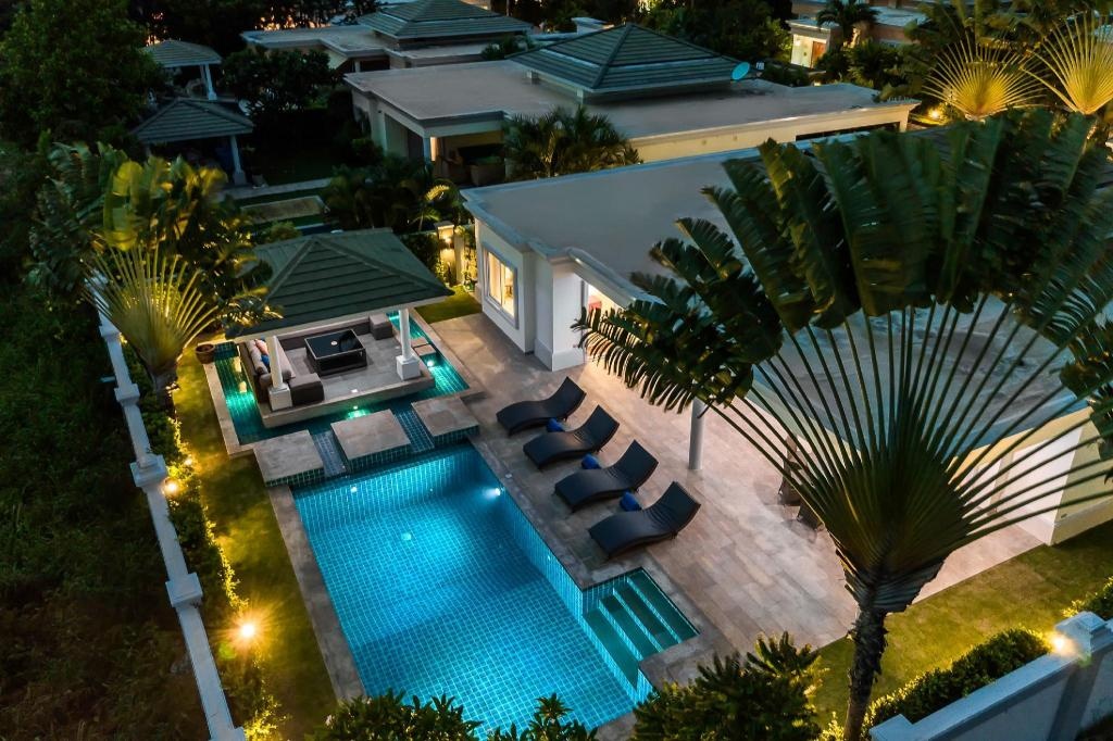 Luxury Pool Villa 608 4 BR 8 10 PersonsfacilitiesPrivate Pool1