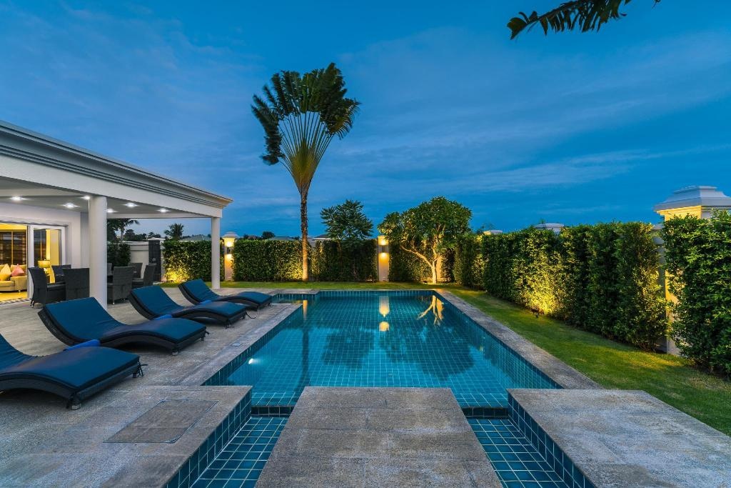Luxury Pool Villa 608 4 BR 8 10 PersonsfacilitiesSwimming Pool Outdoor8