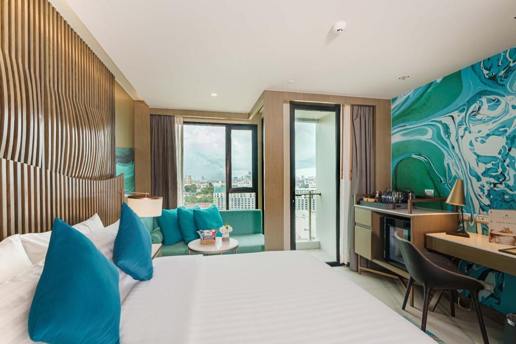 Mytt Hotel PattayaroomsPremier Lux King Room Room Plan20
