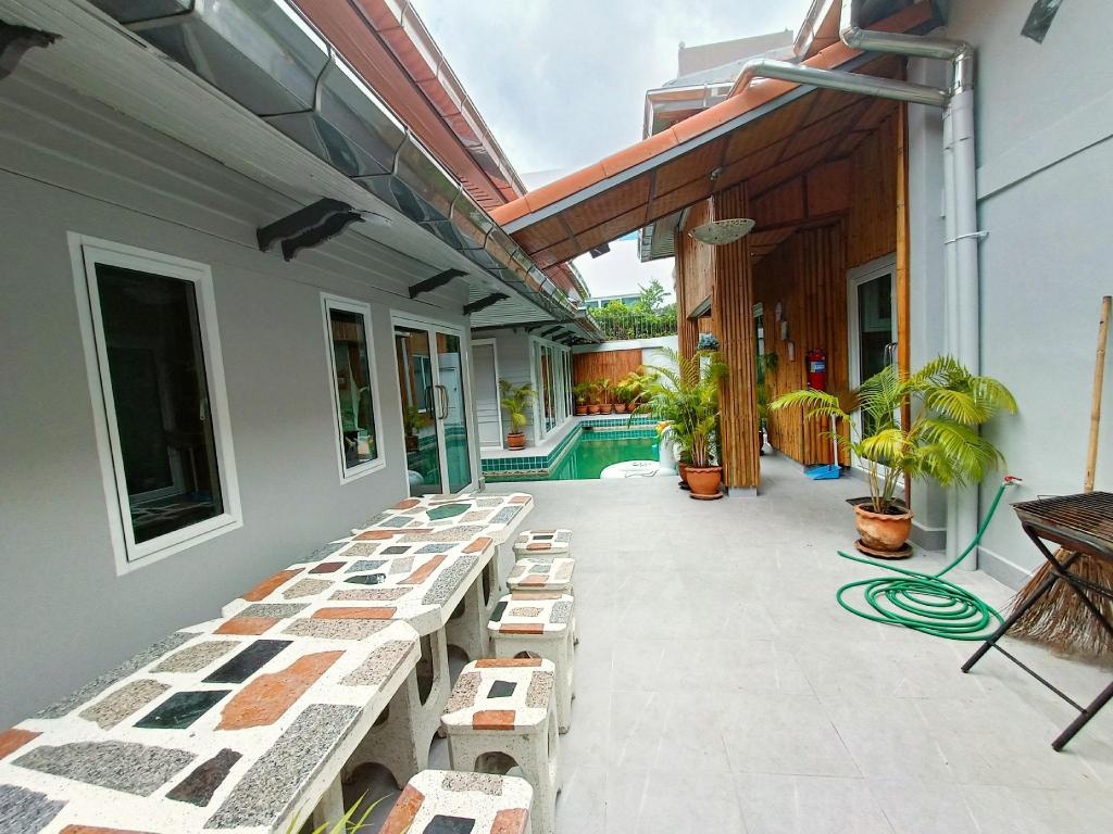 Romatic Private Pool VillafacilitiesBalconyterrace14