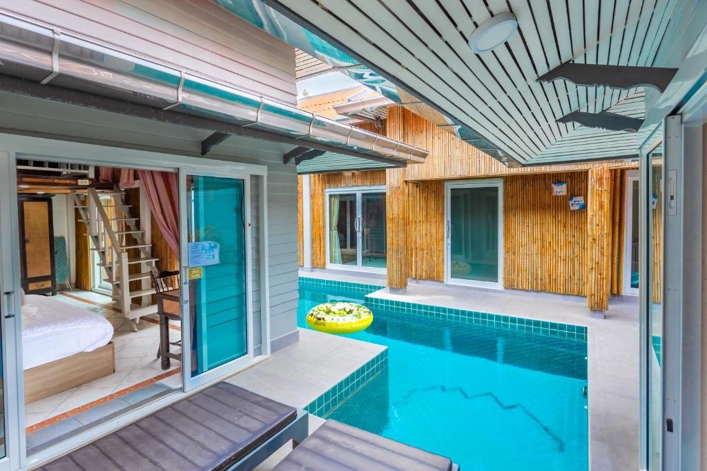 Romatic Private Pool VillapropertyviewsView1