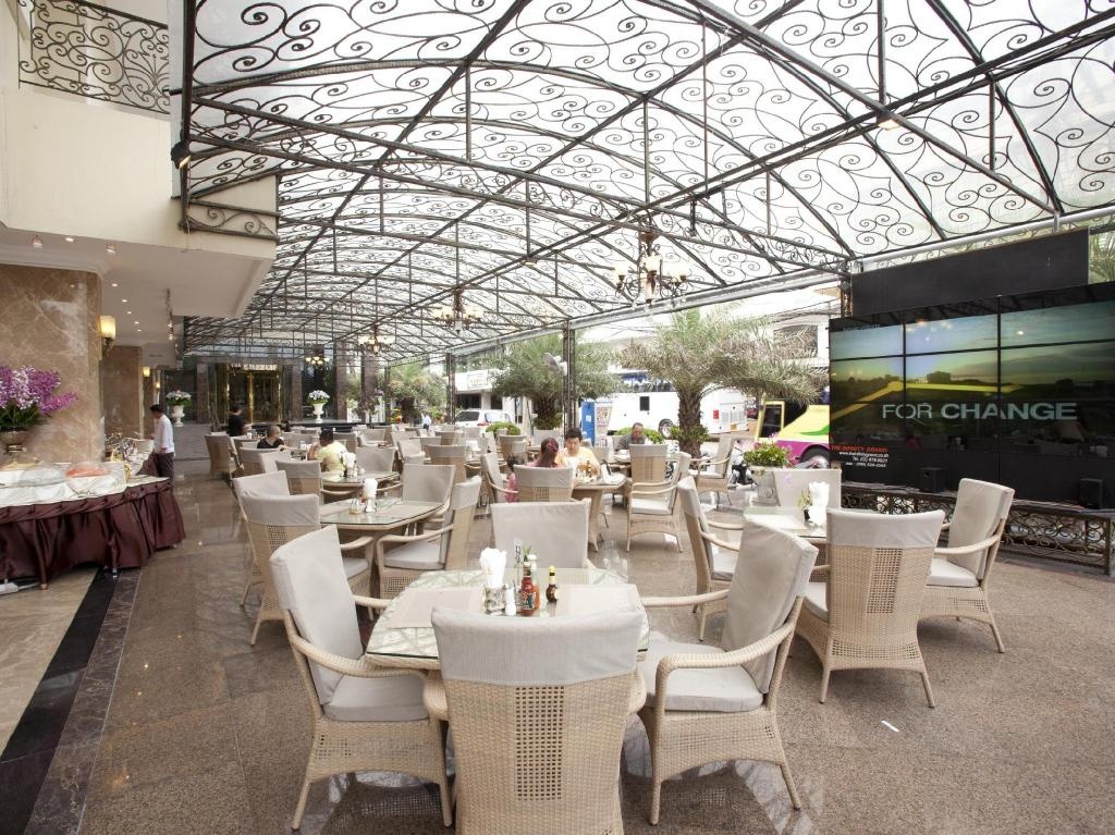 LK The EmpressdiningRestaurant15