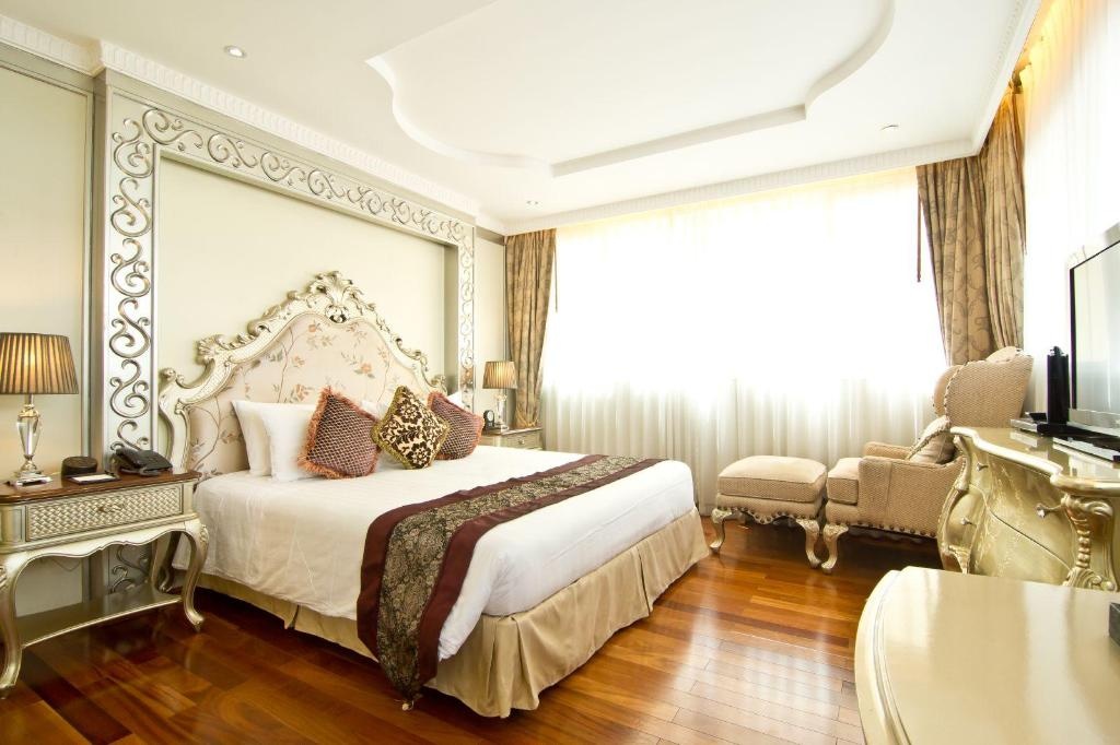 LK The Empressrooms3 Bedroom Bedroom3