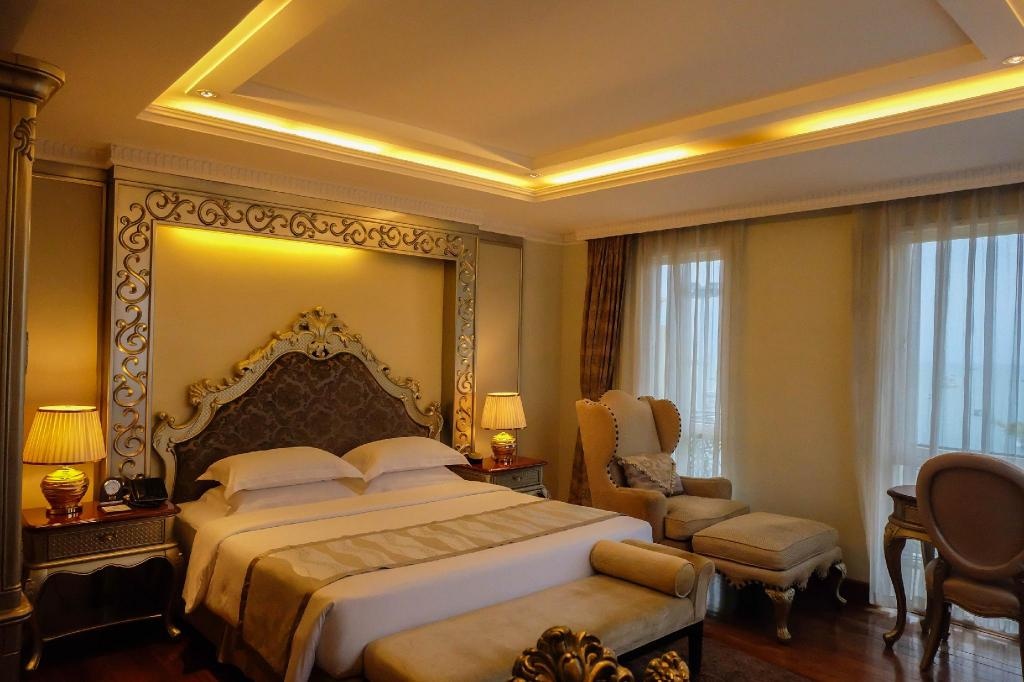 LK The EmpressroomsPremier Ocean View Guestroom17