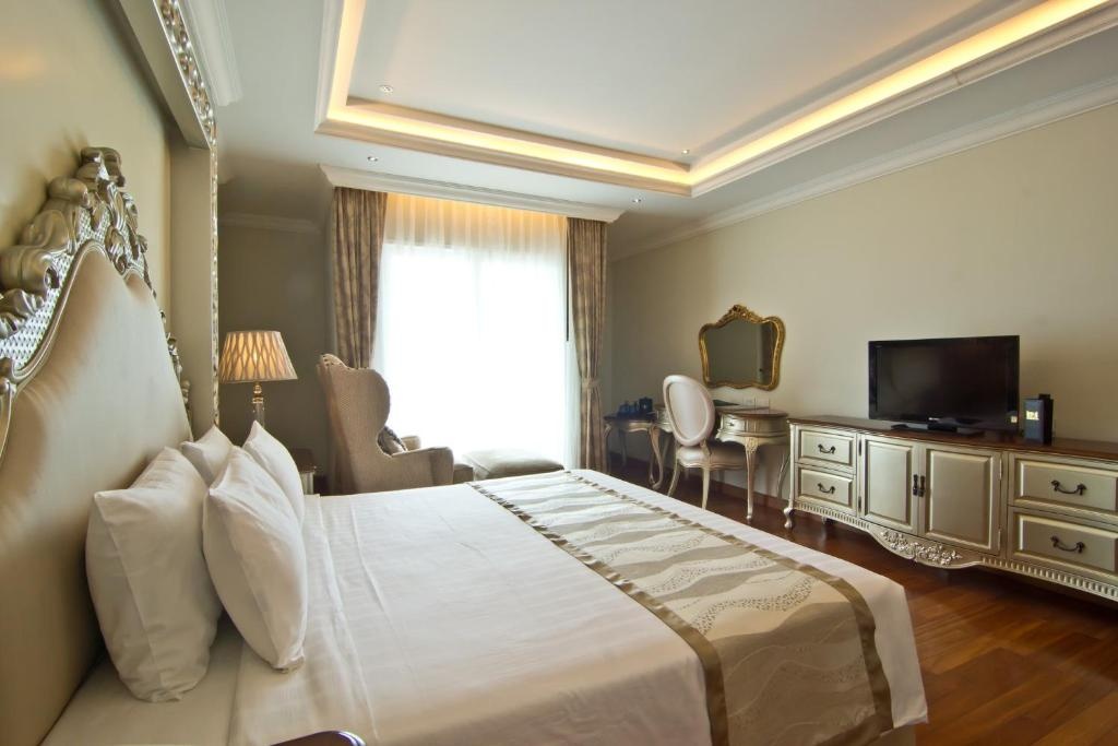 LK The Empressroomsrooms Image 1111