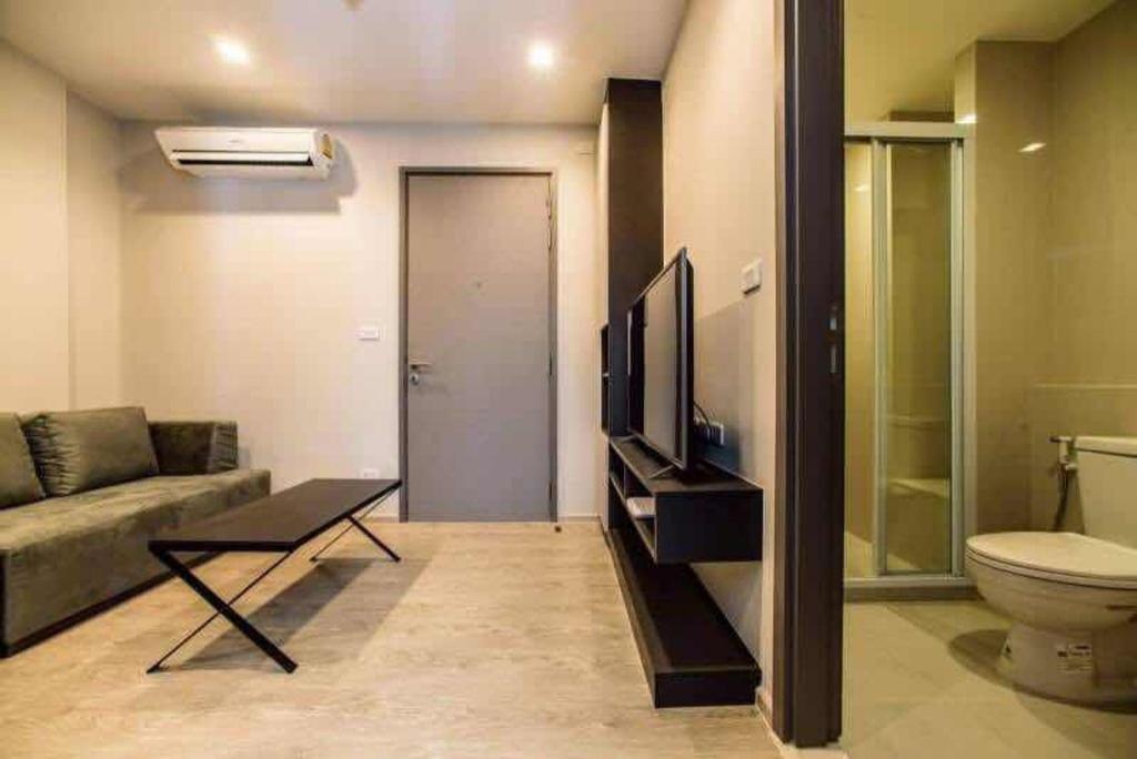 The Base Central Pattaya Big Bed Suitefacilitiesfacilities Image 66